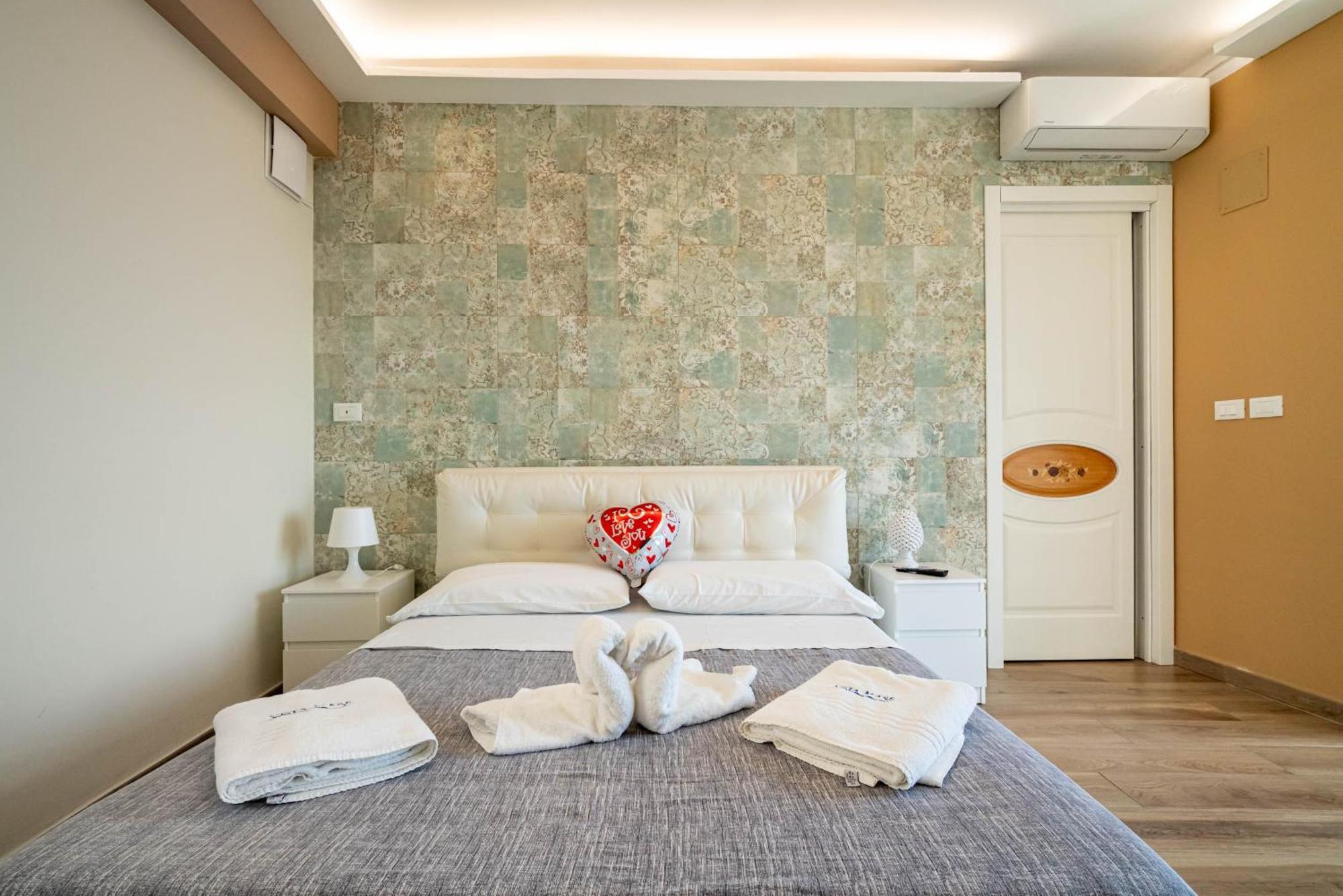 Vista Mare Apartments Giardini Naxos Ruang foto