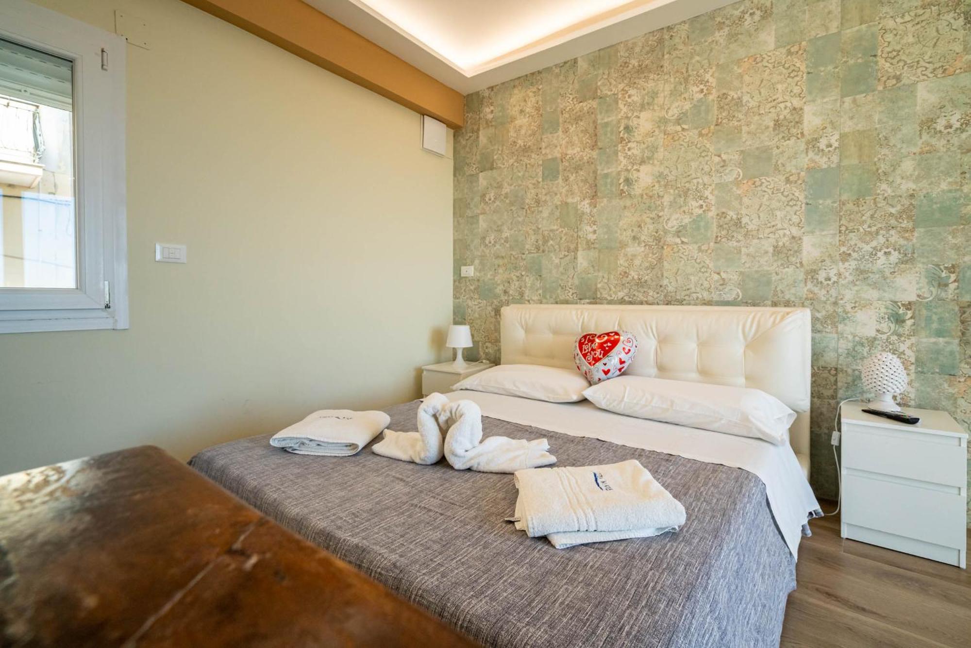 Vista Mare Apartments Giardini Naxos Ruang foto